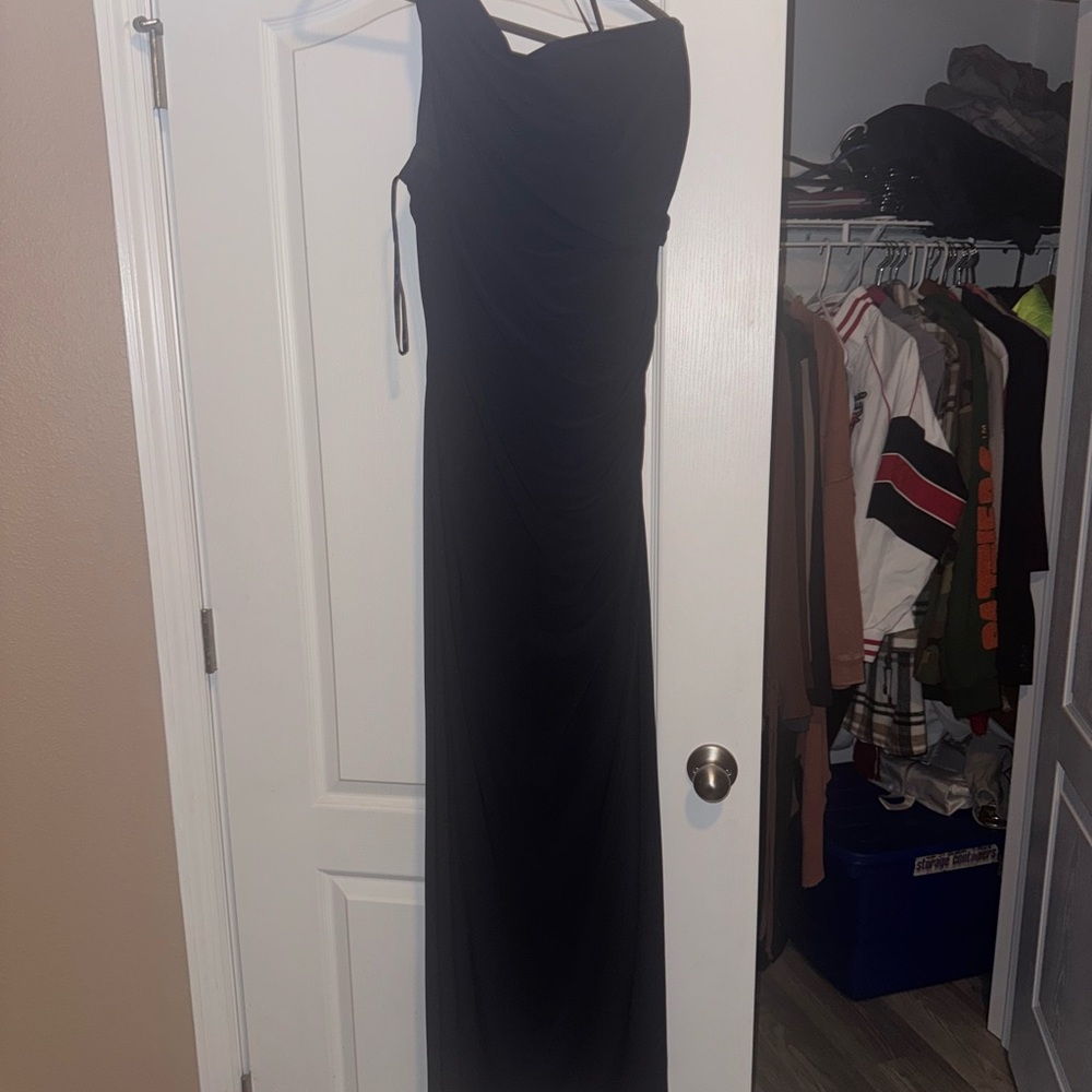 Elegant Navy Blue One-Shoulder Dress